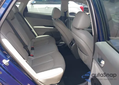 2016 Kia Optima Ex z USA, uszkodzony, nr VIN 5XXGU4L3XGG071568